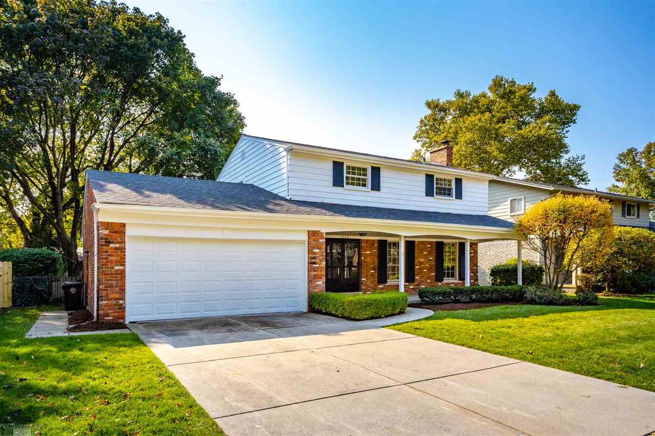 1083 Canterbury Road Grosse Pointe Woods, MI 48236 - Photo 3 of 38