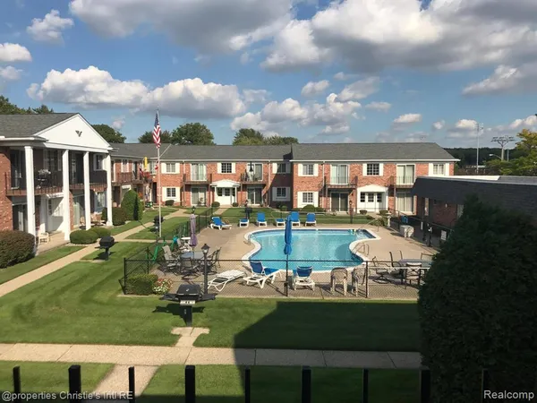 $1,450 | 1514 Normandy Road, Unit 203, Royal Oak, MI 48073