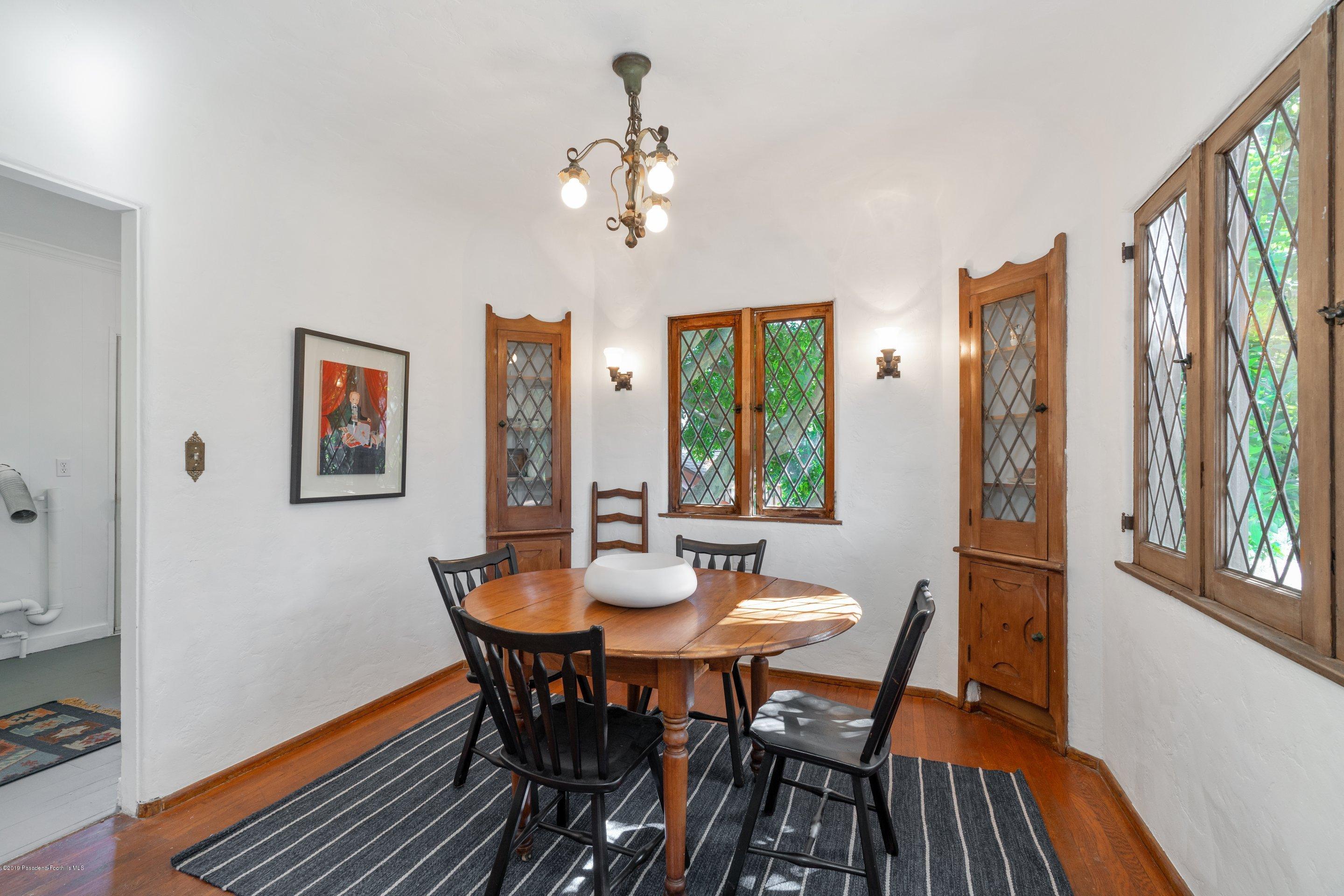 462 Redwood Drive Pasadena, CA 91105 - Photo 13 of 31 DSC09724_21