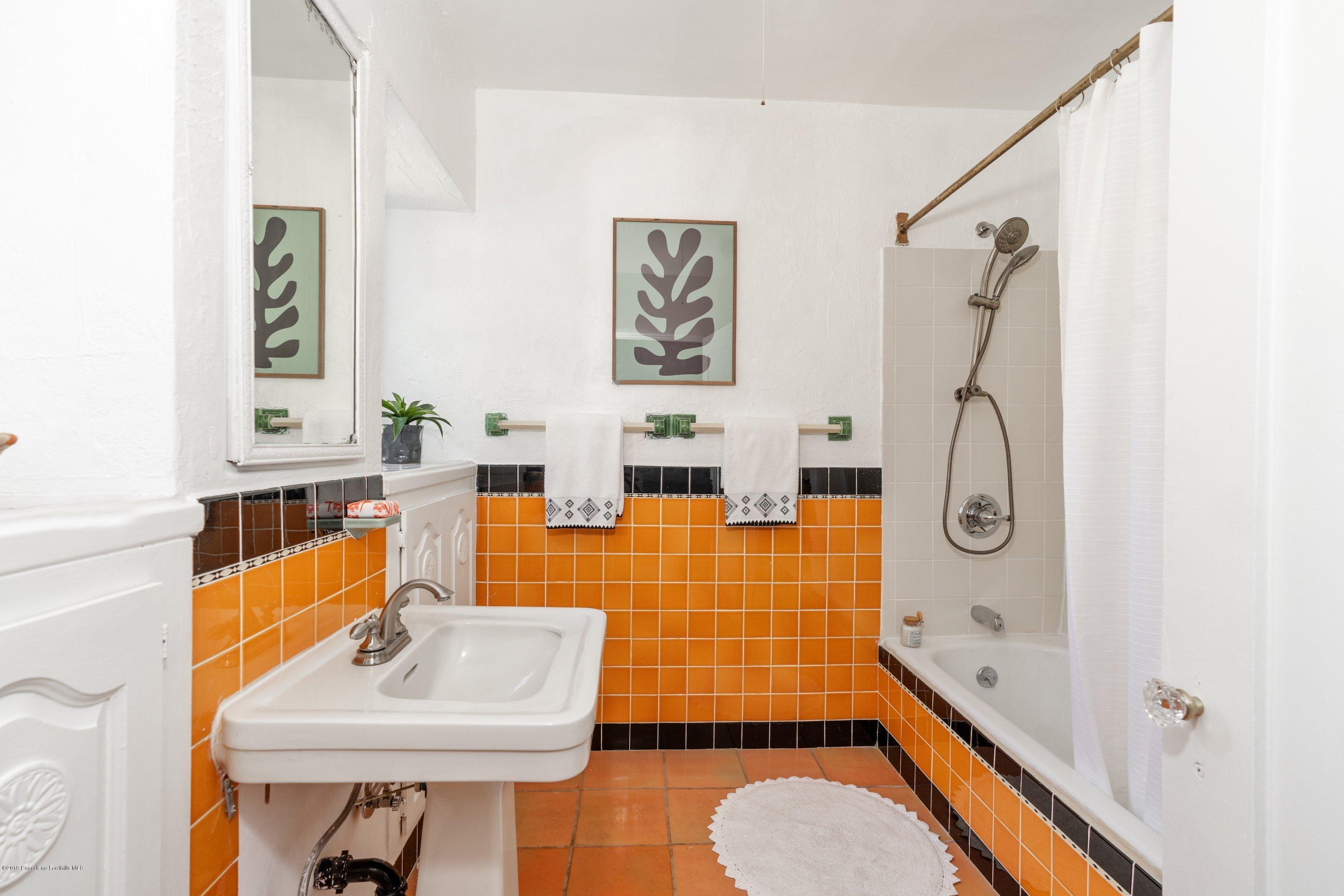 462 Redwood Drive Pasadena, CA 91105 - Photo 19 of 31 DSC09677_15