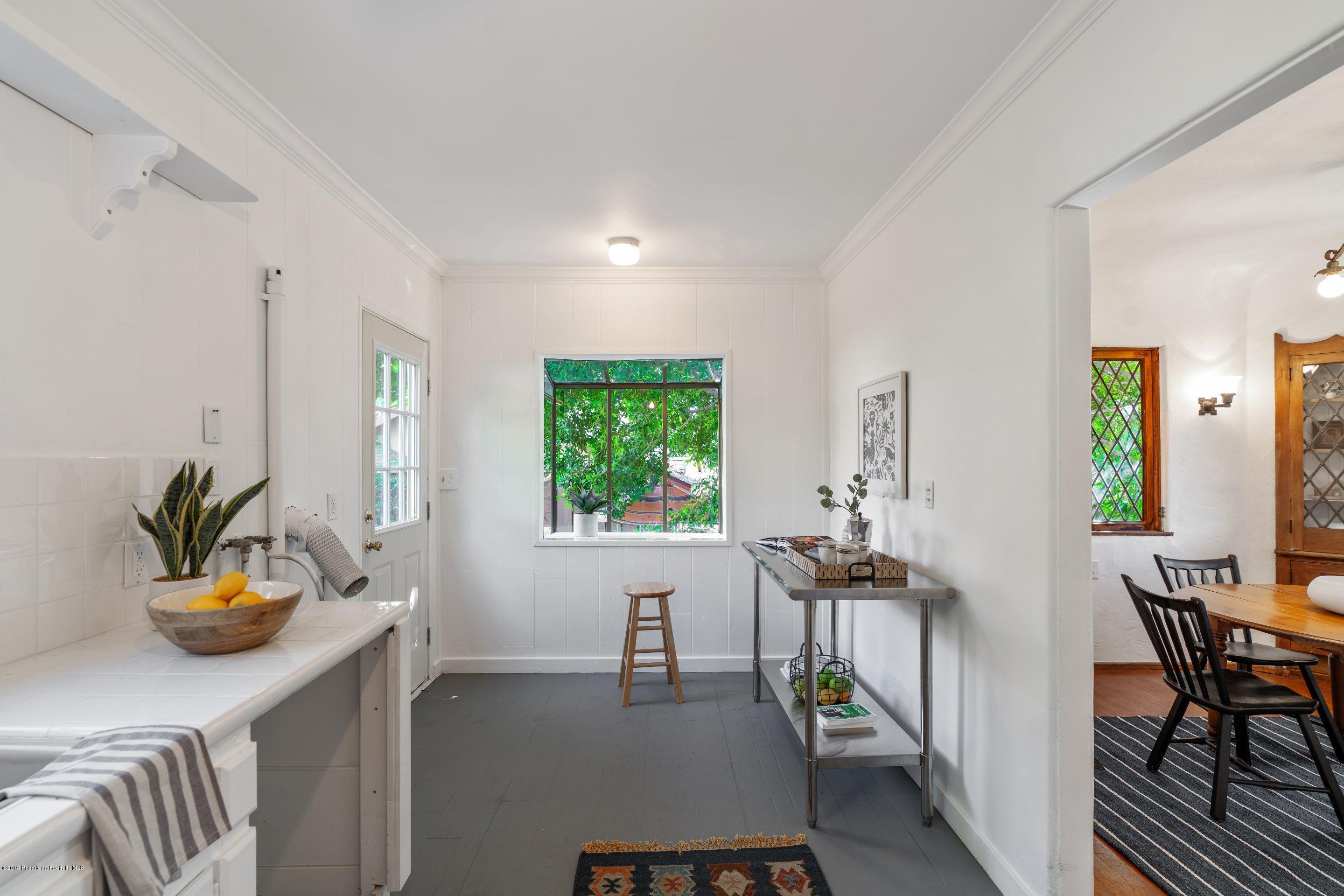 462 Redwood Drive Pasadena, CA 91105 - Photo 23 of 31 DSC09759_25