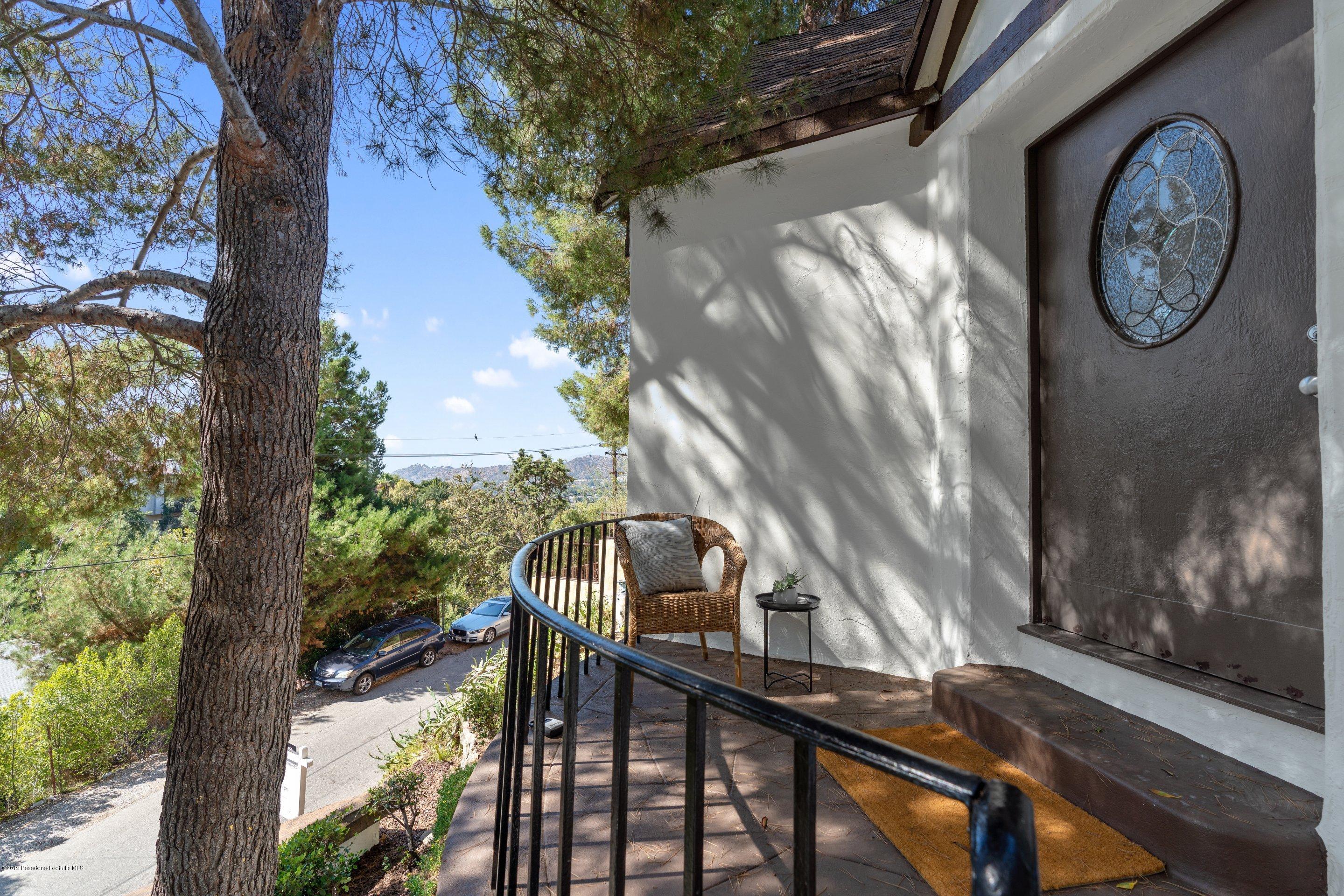 462 Redwood Drive Pasadena, CA 91105 - Photo 9 of 31 DSC09609_4