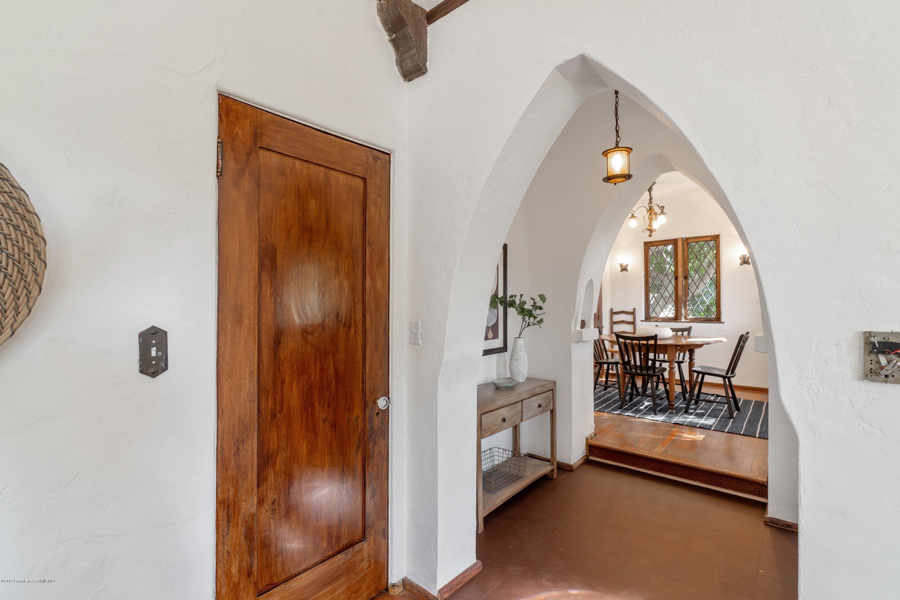 462 Redwood Drive Pasadena, CA 91105 - Photo 10 of 31 DSC09709_18