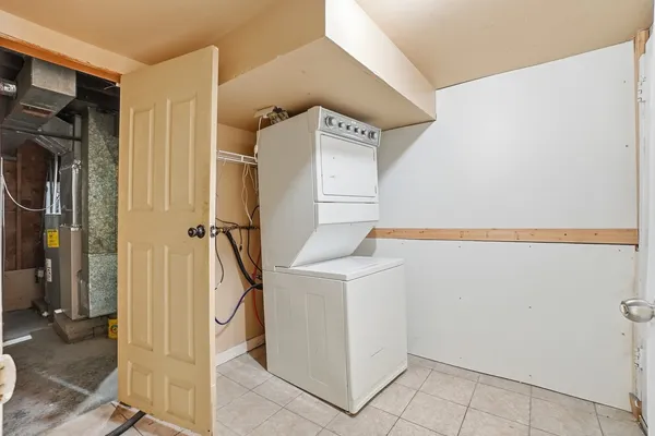 $479,999 | 1221 South Austin Boulevard, Cicero, IL 60804