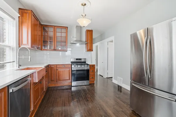 $479,999 | 1221 South Austin Boulevard, Cicero, IL 60804