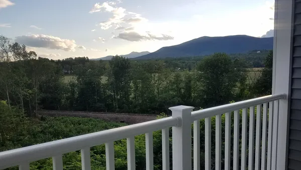 $2,050 | 38 Alpine Place Drive, Unit 210, North Conway, NH 03860