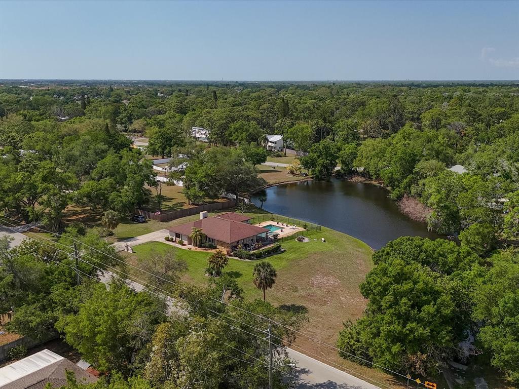 3927 Desoto Road Sarasota, FL 34243 - Photo 4 of 67