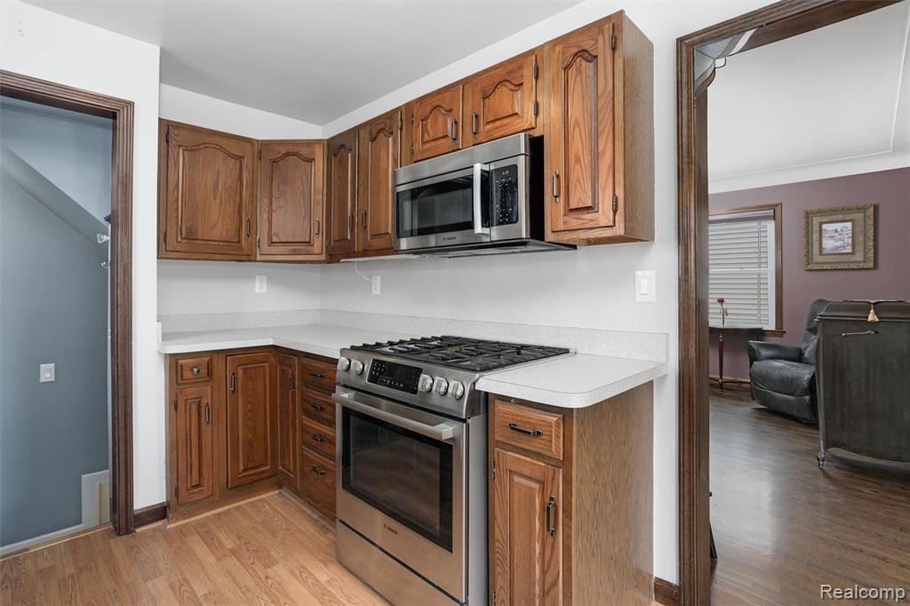 1958 Columbia Road Berkley, MI 48072 - Photo 12 of 25