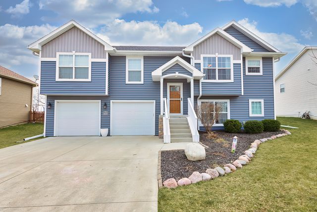 $485,000 | 837 Cumberland Trail, Lake Geneva, WI 53147