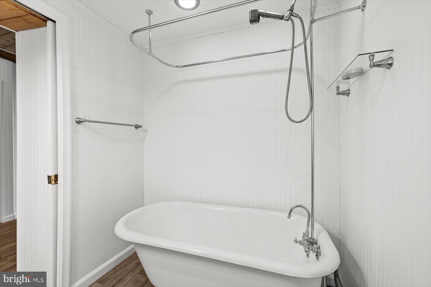 12905 Spotswood Furnace Road Fredericksburg, VA 22407 - Photo 27 of 71 Claw foot tub