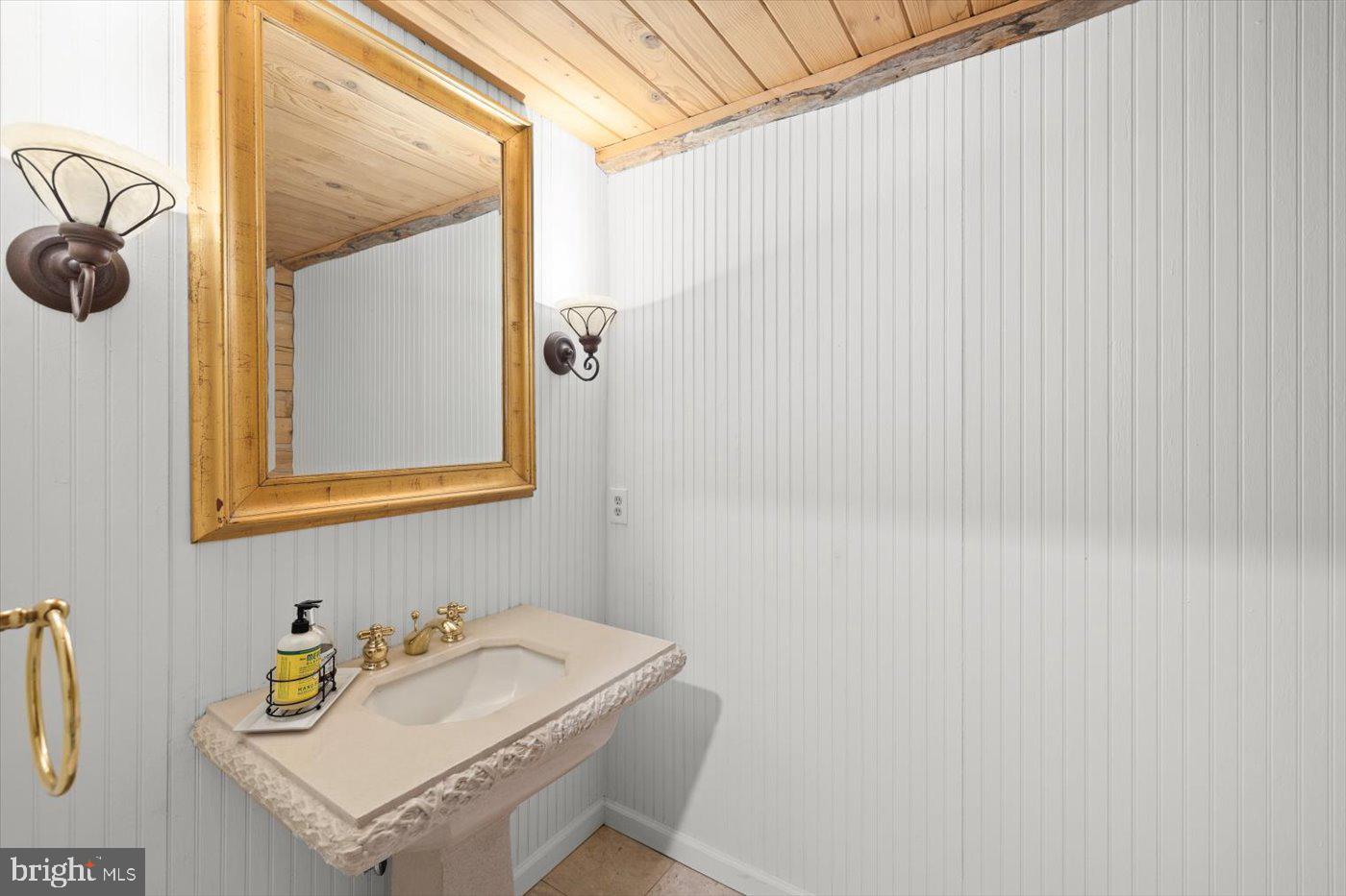 12905 Spotswood Furnace Road Fredericksburg, VA 22407 - Photo 36 of 71 Half Bath on second level