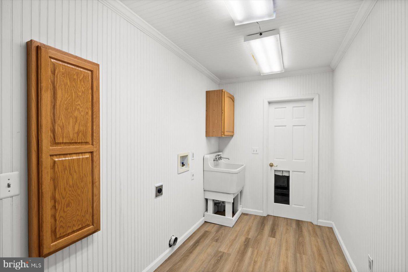 12905 Spotswood Furnace Road Fredericksburg, VA 22407 - Photo 46 of 71 Spacious laundry room