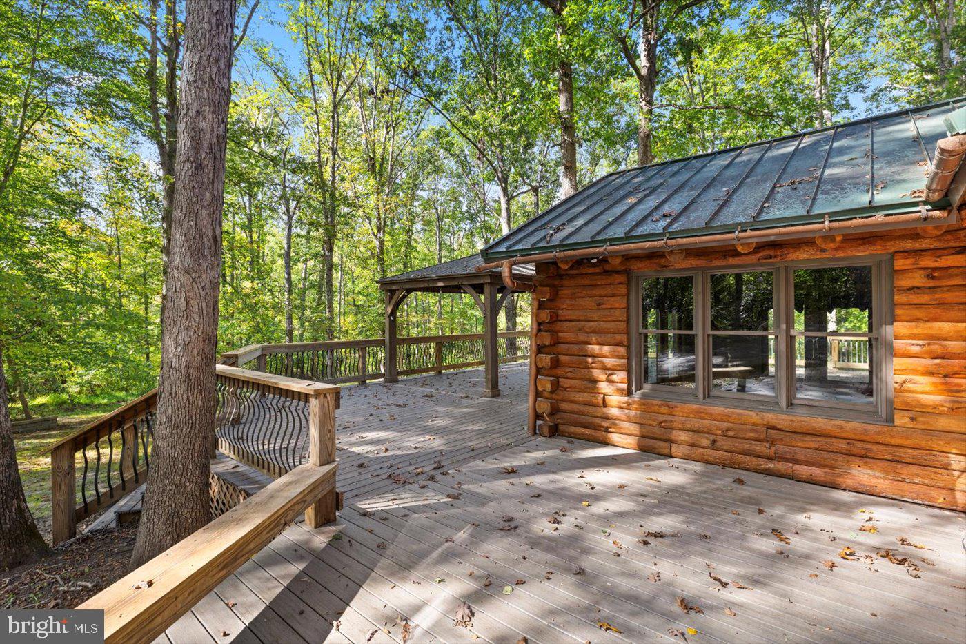 12905 Spotswood Furnace Road Fredericksburg, VA 22407 - Photo 57 of 71 Dine under the stars!