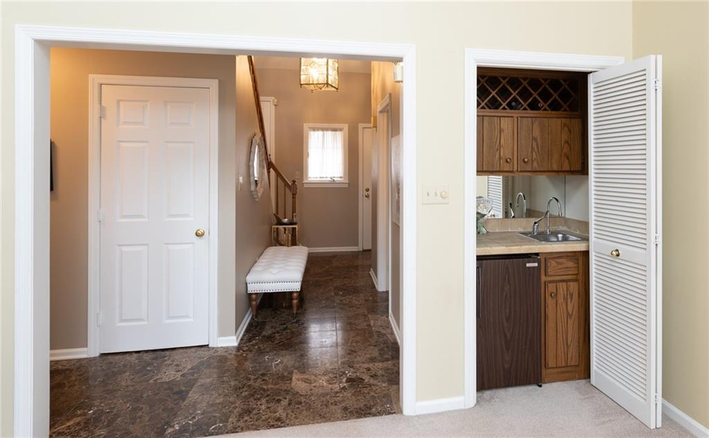 228 Sweet Gum Road Pittsburgh, PA 15238 - Photo 7 of 43 Entry and wet bar