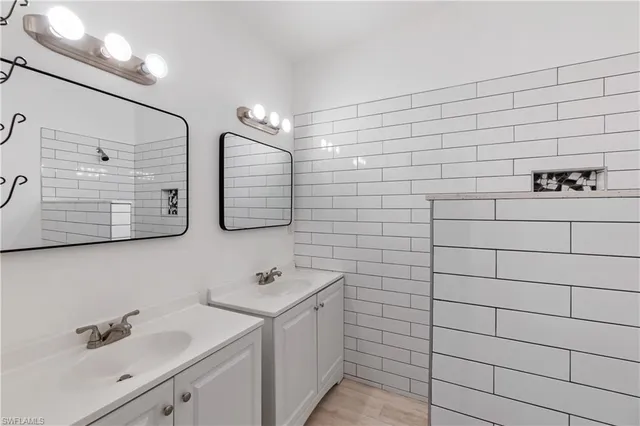 $2,395 | 3275 Cottage Grove Avenue, Naples, FL 34112