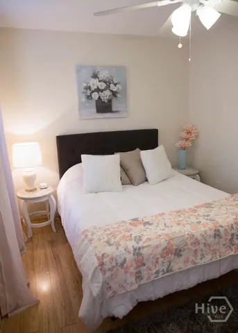 $2,400 | 8 South Lake Drive, Savannah, GA 31410