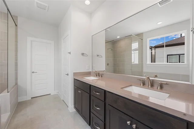 $462,490 | 2708 Grand Fountains Drive, Unit C, Houston, TX 77054