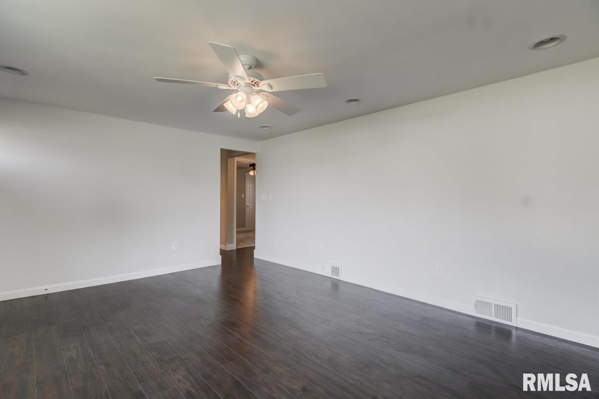 1846 Reed Avenue Springfield, IL 62704 - Photo 8 of 32 Gallery Image 8
