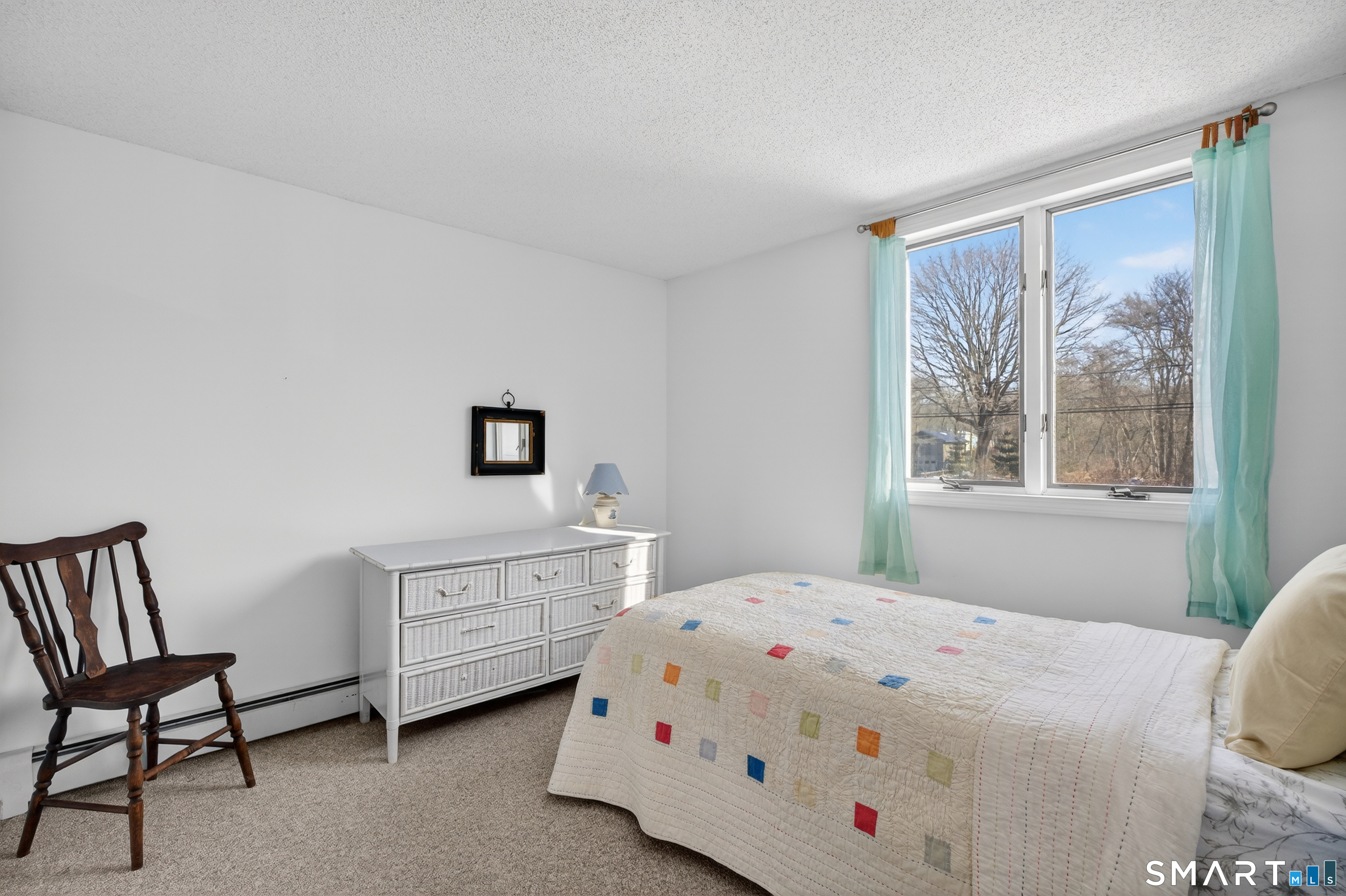 60 New Shore Road Waterford, CT 06385 - Photo 23 of 33 Bedroom 3