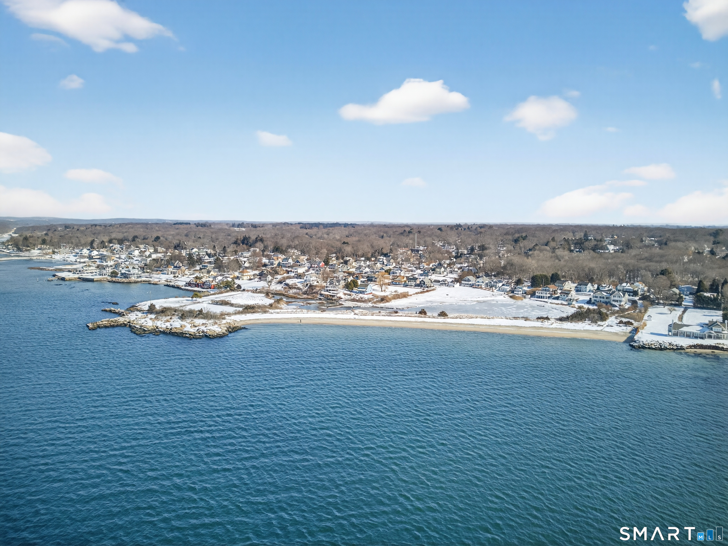 60 New Shore Road Waterford, CT 06385 - Photo 5 of 33