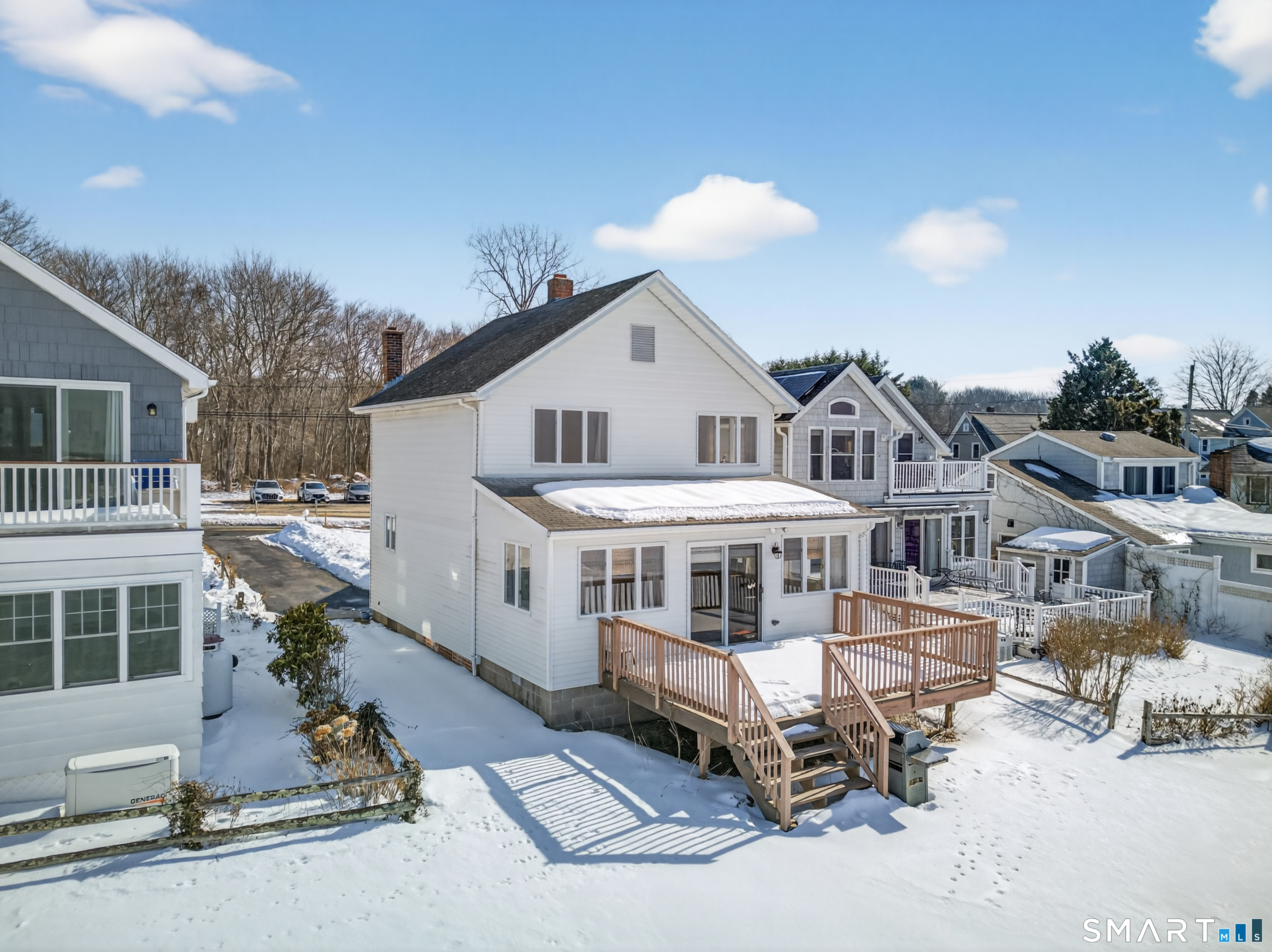 60 New Shore Road Waterford, CT 06385 - Photo 7 of 33