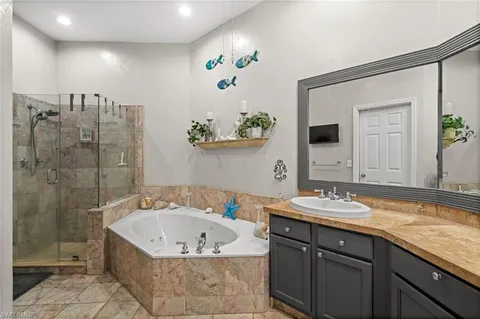 $429,000 | 11962 Seabreeze Cove Lane, Fort Myers, FL 33908