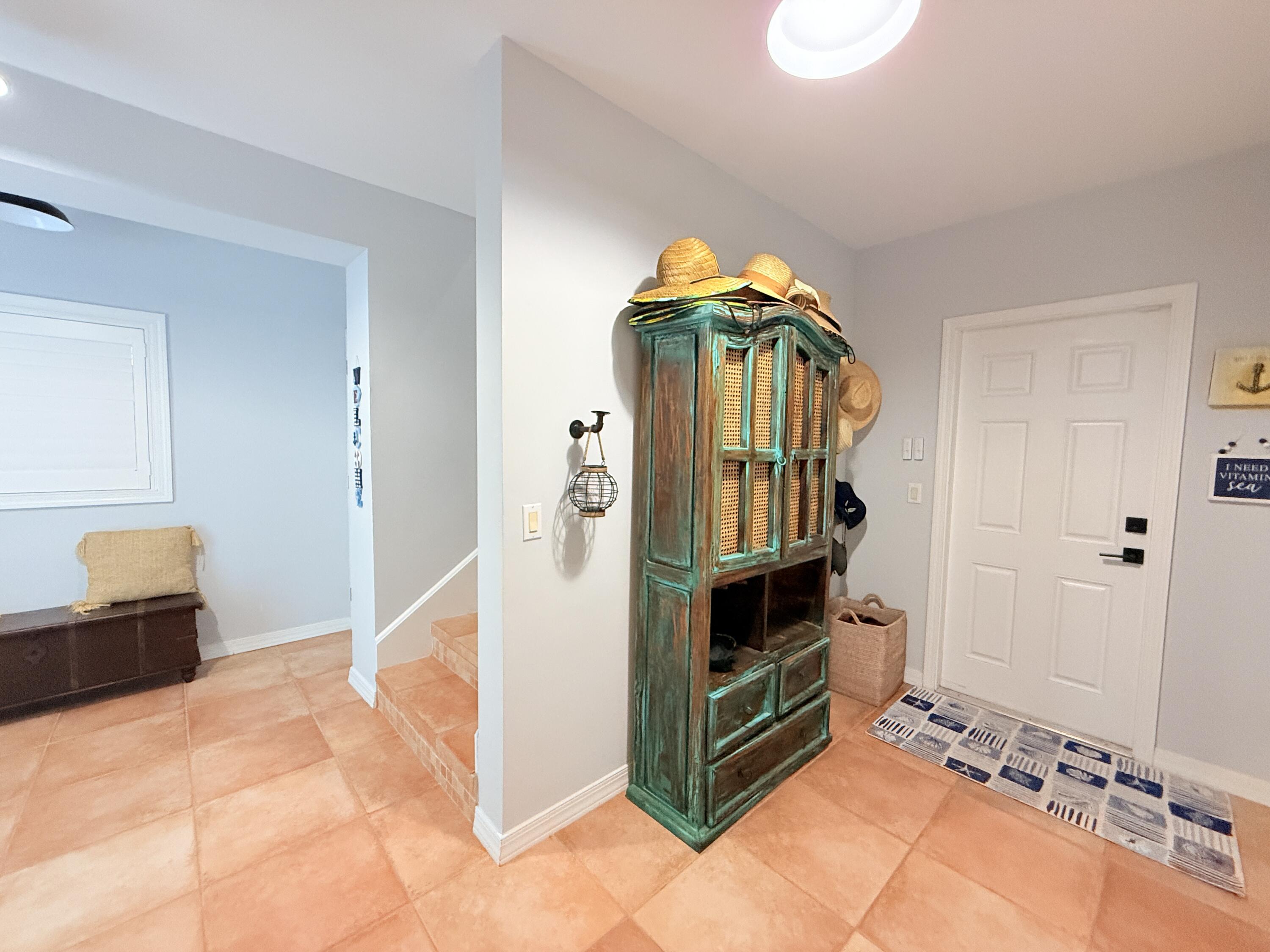 614 R Santa Anita Lane Key Largo, FL 33037 - Photo 9 of 64 Downstairs Foyer