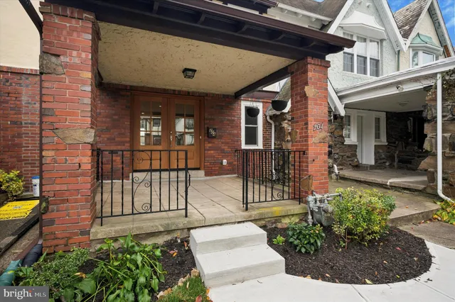 $499,900 | 204 Stoneway Lane, Merion Station, PA 19066