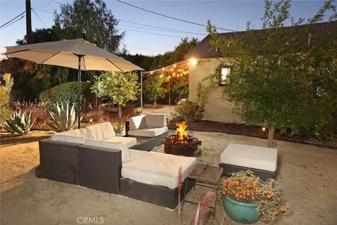 $899,000 | 12762 Willard Street, North Hollywood, CA 91605