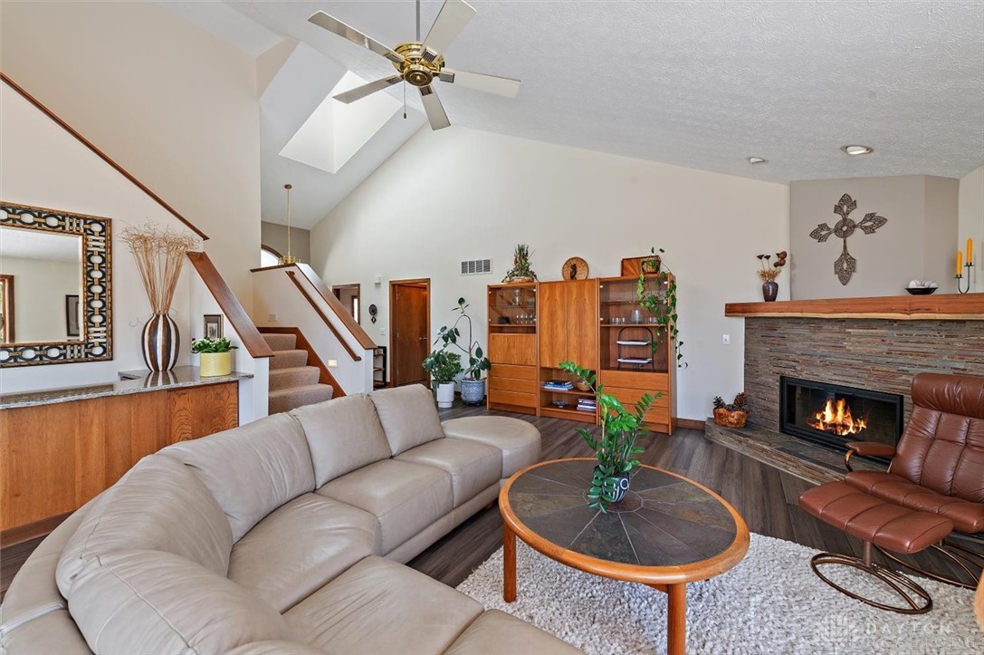 367 Timberleaf Drive Beavercreek, OH 45430 - Photo 5 of 72 Graciously sized space but such a cozy room
