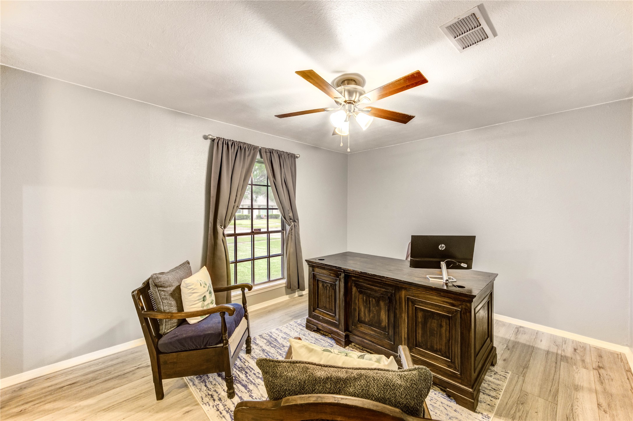 8510 Collingdale Road La Porte, TX 77571 - Photo 9 of 20 a living room with furniture and a window