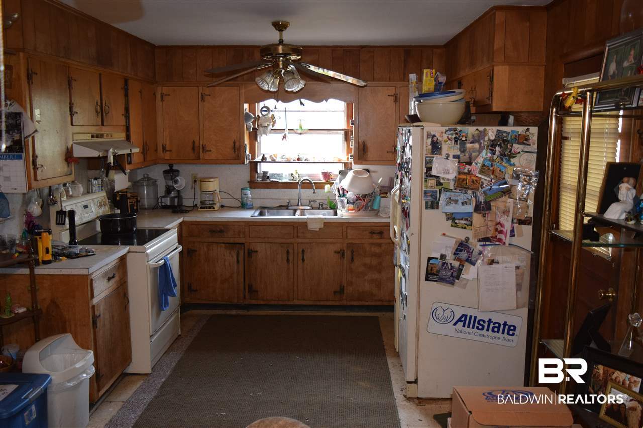 467 Aldock Road Eight Mile, AL 36613 - Photo 3 of 14
