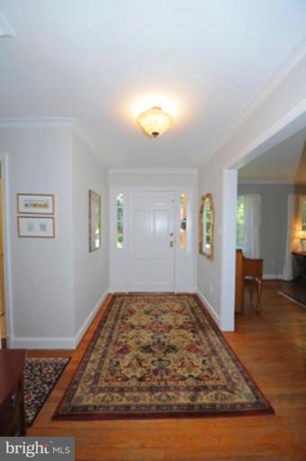 5807 Overlea Road Bethesda, MD 20816 - Photo 3 of 23 a view of a bedroom