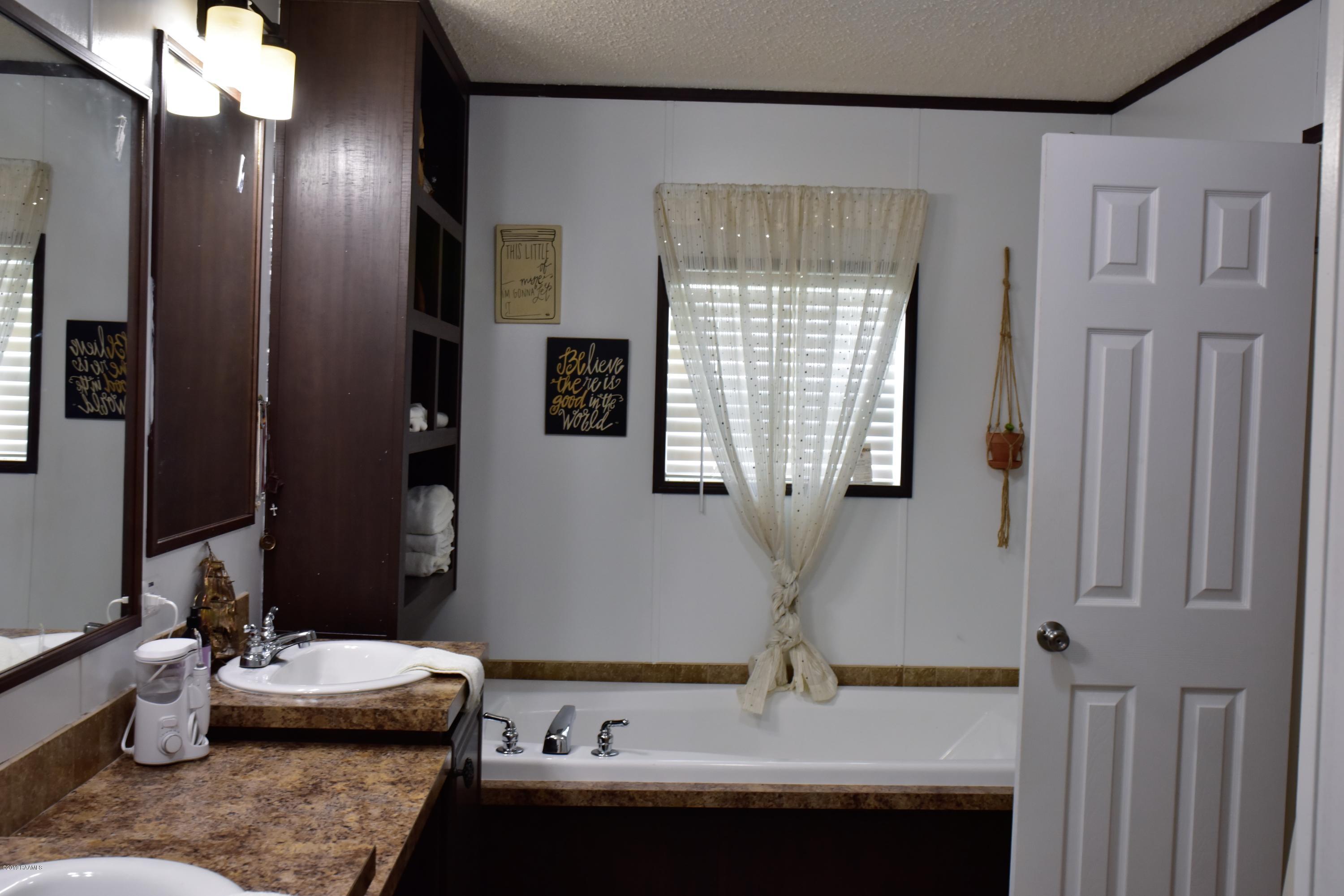 2679 Hains Road, Unit 3 Rayne, LA 70578 - Photo 10 of 18