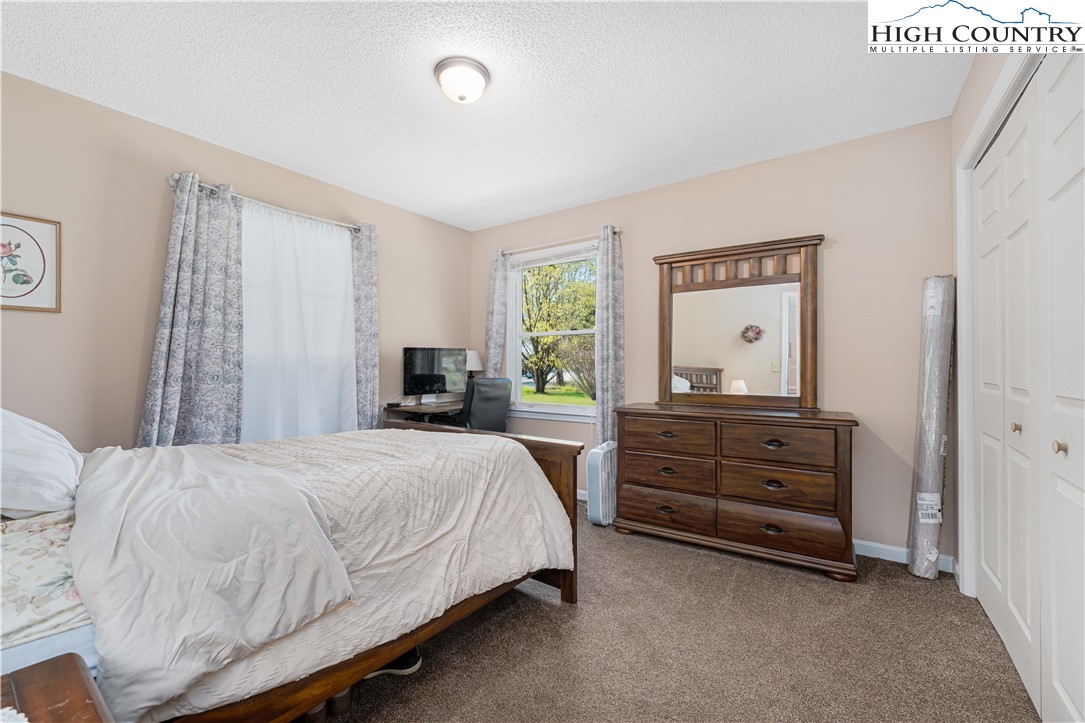525 Adams Road Mountain City, TN 37683 - Photo 13 of 49 Gallery Image 13