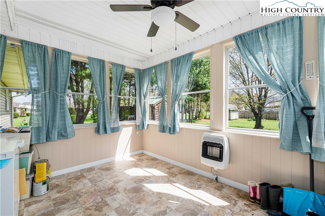 525 Adams Road Mountain City, TN 37683 - Photo 15 of 49 Gallery Image 15