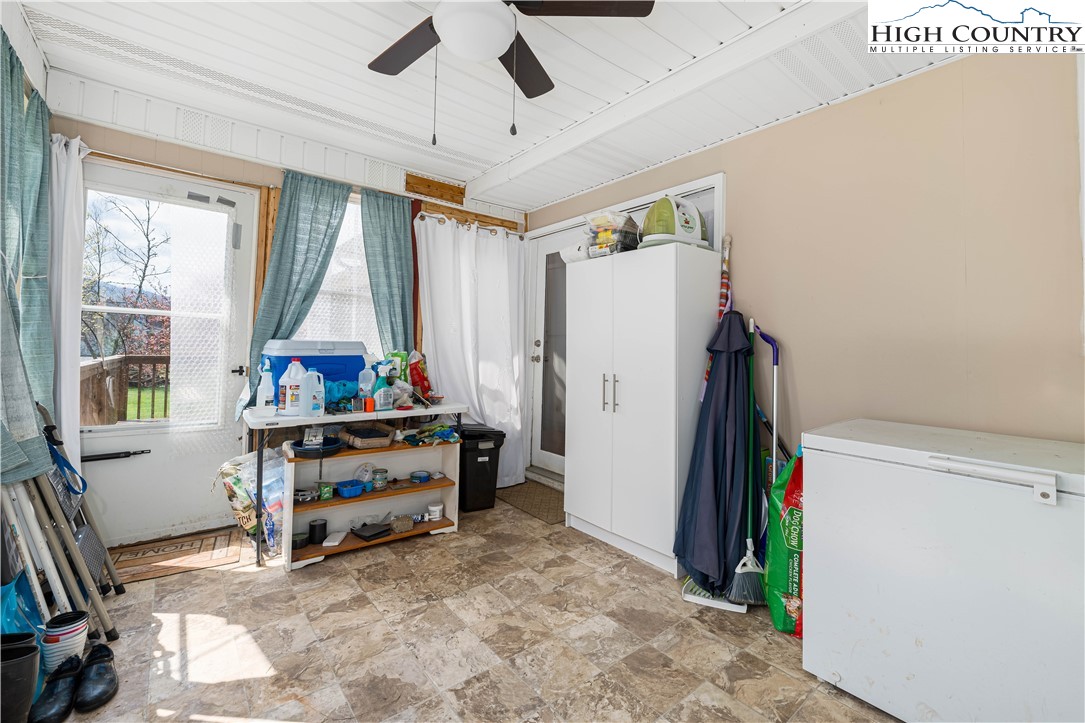 525 Adams Road Mountain City, TN 37683 - Photo 16 of 49 Gallery Image 16