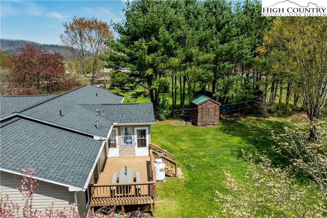 525 Adams Road Mountain City, TN 37683 - Photo 27 of 49 Gallery Image 27