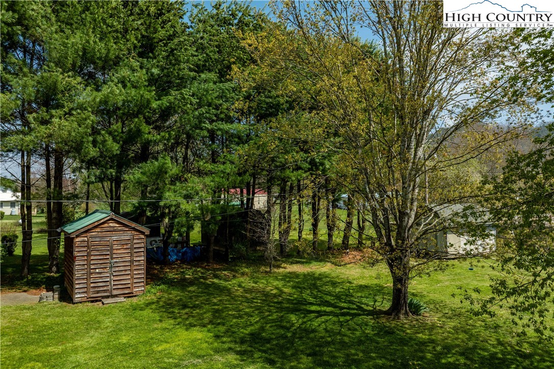 525 Adams Road Mountain City, TN 37683 - Photo 29 of 49 Gallery Image 29