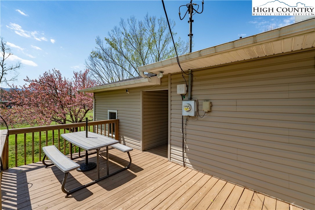 525 Adams Road Mountain City, TN 37683 - Photo 36 of 49 Gallery Image 36