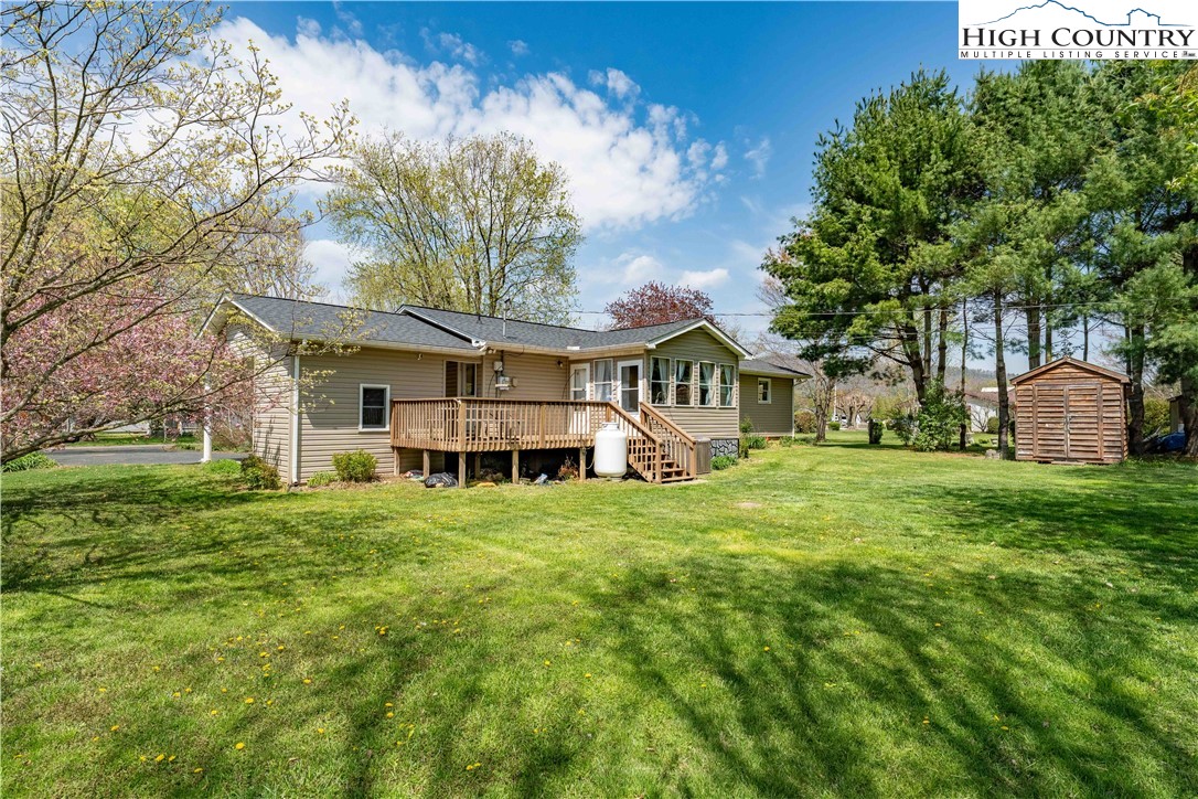 525 Adams Road Mountain City, TN 37683 - Photo 45 of 49 Gallery Image 45