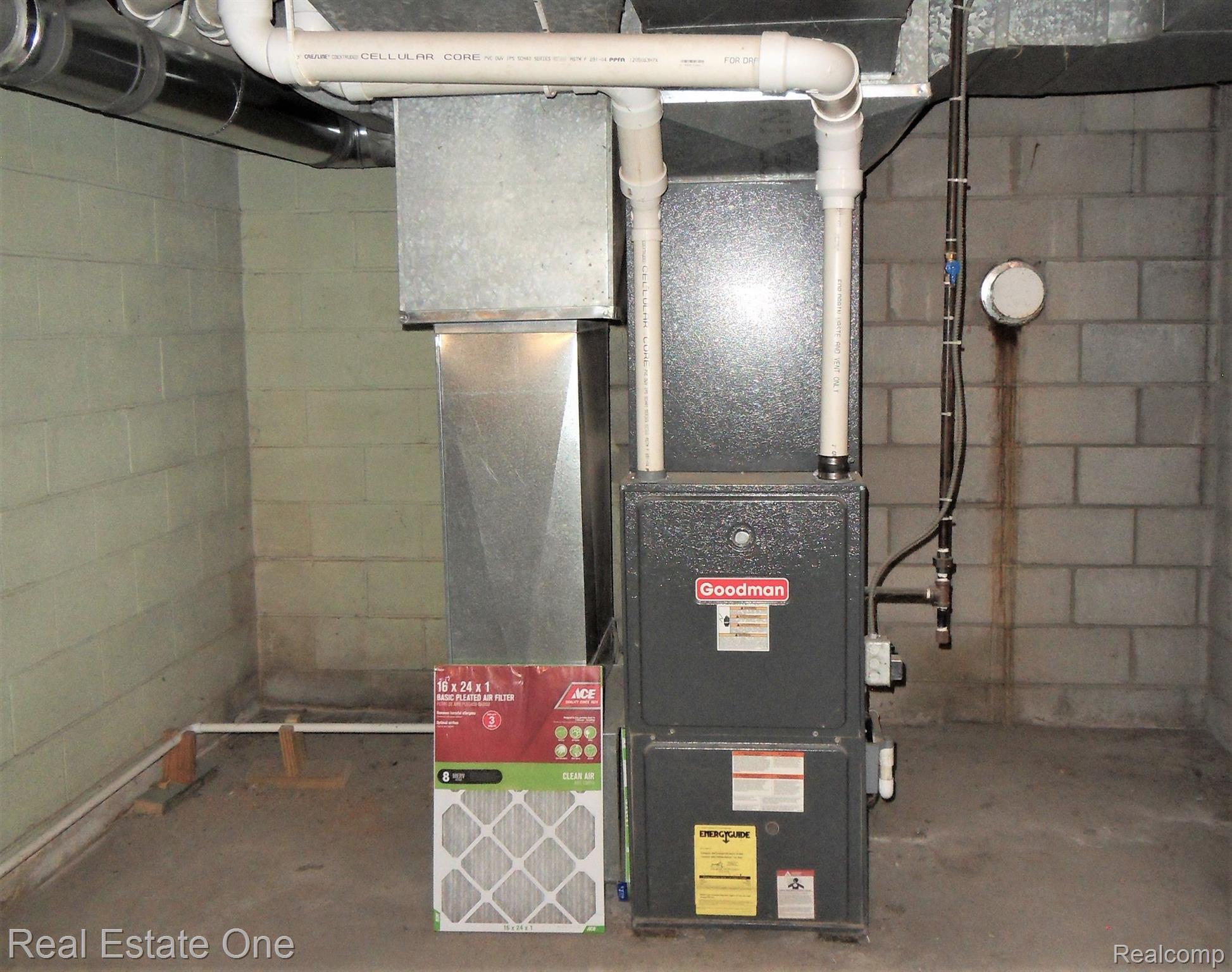 2154 West Commerce Road Milford, MI 48380 - Photo 25 of 31 93% Efficiency Furnace