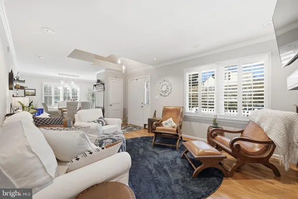 $985,000 | 415 South Jefferson Street, Arlington, VA 22204