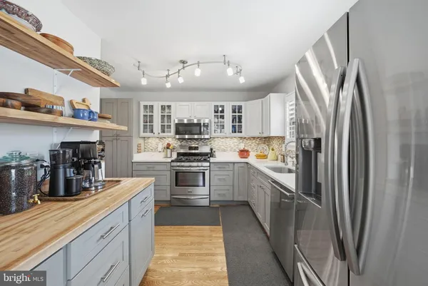 $985,000 | 415 South Jefferson Street, Arlington, VA 22204