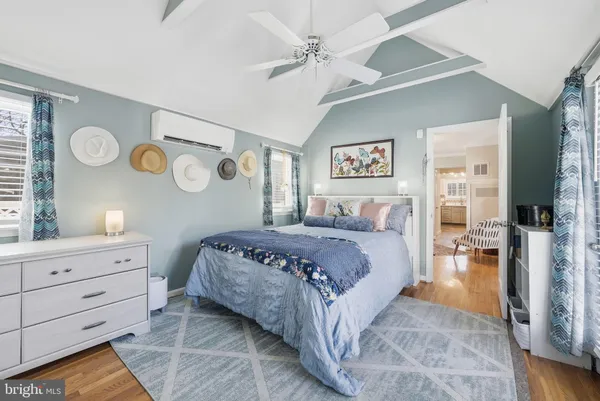 $985,000 | 415 South Jefferson Street, Arlington, VA 22204