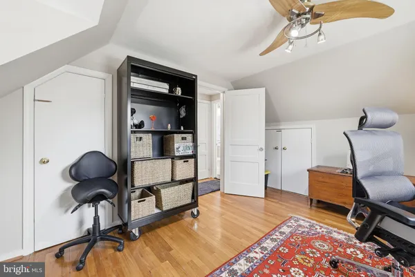 $985,000 | 415 South Jefferson Street, Arlington, VA 22204