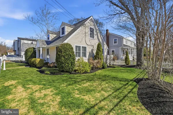 $985,000 | 415 South Jefferson Street, Arlington, VA 22204