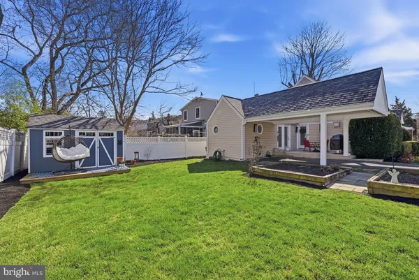 $985,000 | 415 South Jefferson Street, Arlington, VA 22204