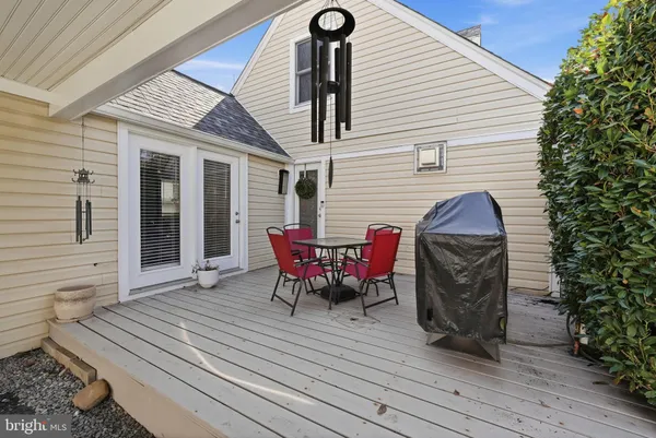 $985,000 | 415 South Jefferson Street, Arlington, VA 22204