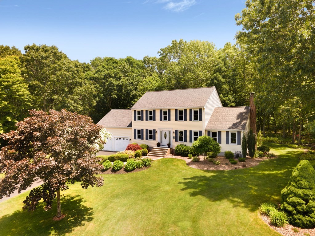 75 Chamberlain Road Uxbridge, MA 01569 - Photo 4 of 41 Gallery Image 4